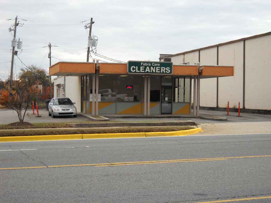 951 Watson Blvd. Warner Robins, GA - For Lease - Fickling & Company