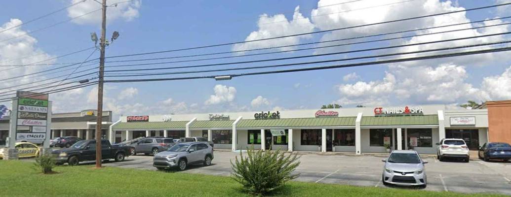 Village on Columbia Shopping Center - 1827 Columbia Street