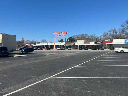 1754 Watson Boulevard, Warner Robins, GA 31093 - Photo 1
