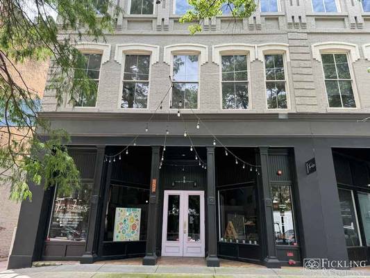 552 Cherry Street