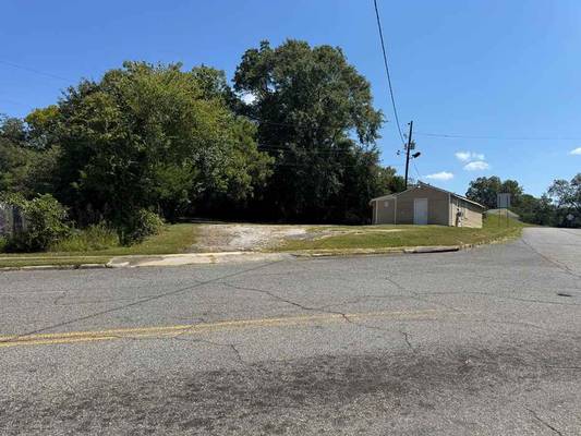1000 Vinson Hwy & 1070 S Jefferson St - 1000 Vinson Highway & 1070 S Jefferson Street