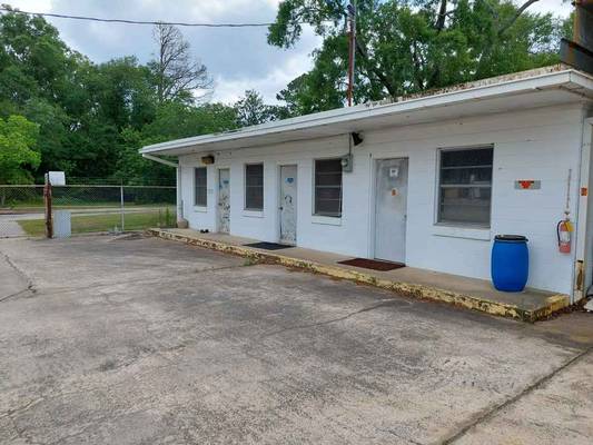  Cromartie Street at E Jarman Street, Hazlehurst, GA 31539 - Photo 2