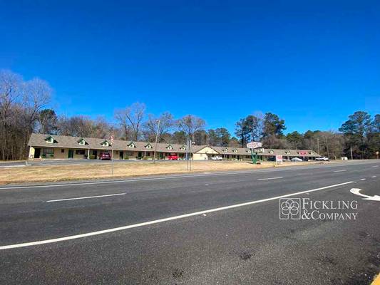 2240 Gray Highway, Macon, GA 31211 - Photo 1