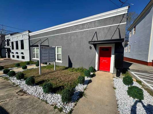 Walnut Street 737 - 737 Walnut St