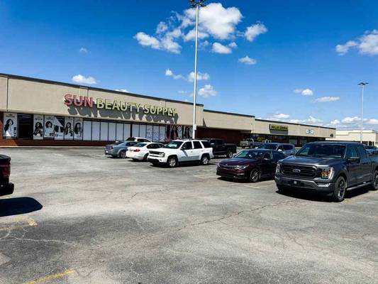 Houston Crossing Shopping Center - 813 Houston Road