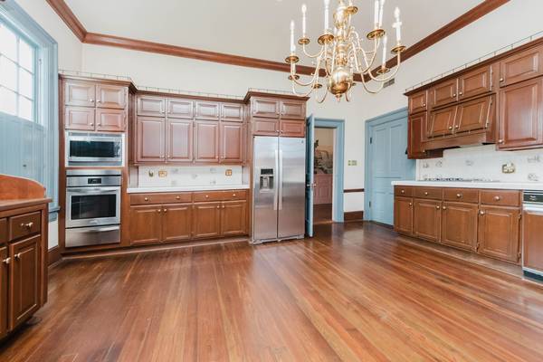 2028 Vineville Avenue, Macon, GA 31204 - Photo 8