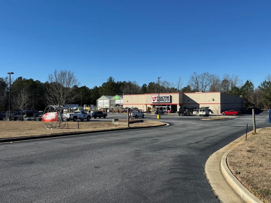 5301 Eisenhower Parkway, Macon, GA 31206 - Main Photo
