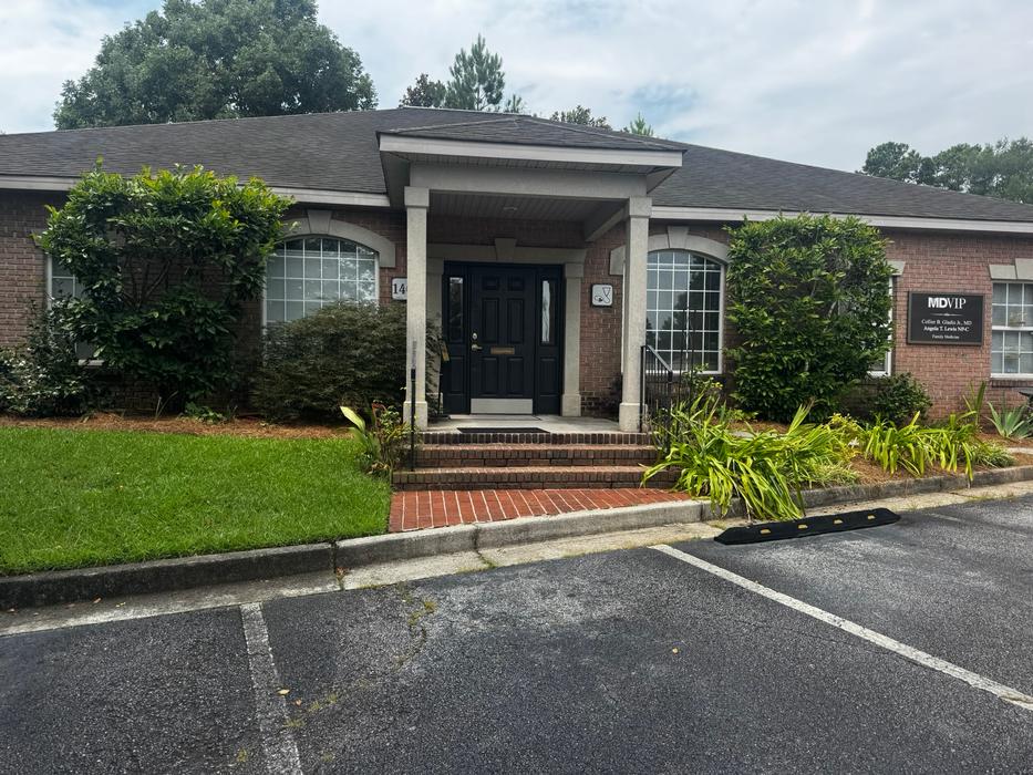 140 North Crest Boulevard, Macon, GA 31210 - Photo 2