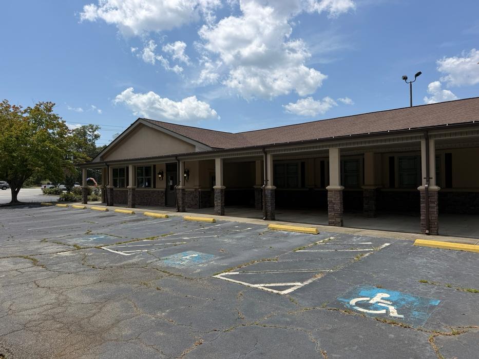 2201 Veterans Boulevard, Dublin, GA 31021 - Photo 2