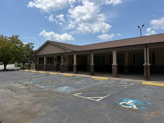 2201 Veterans Boulevard, Dublin, GA 31021 - Photo 2