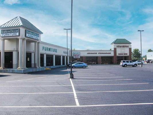 Watson Boulevard - Magnolia Plaza - 3035 Watson Boulevard