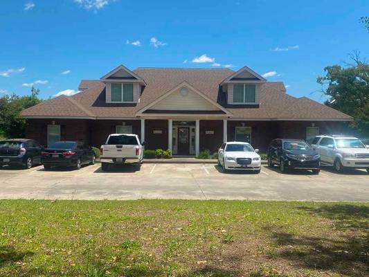 312 N Davis Drive, Warner Robins, GA 31093 - Photo 1